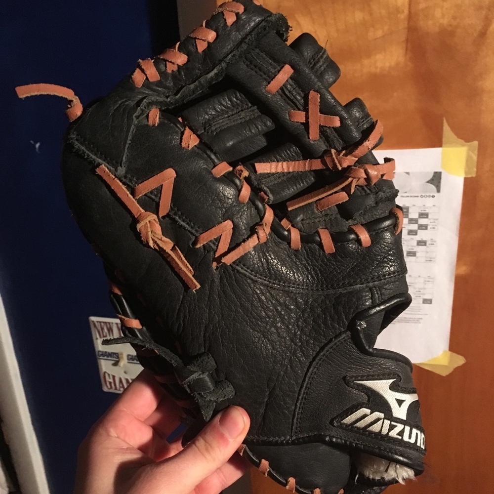 First basemen glove